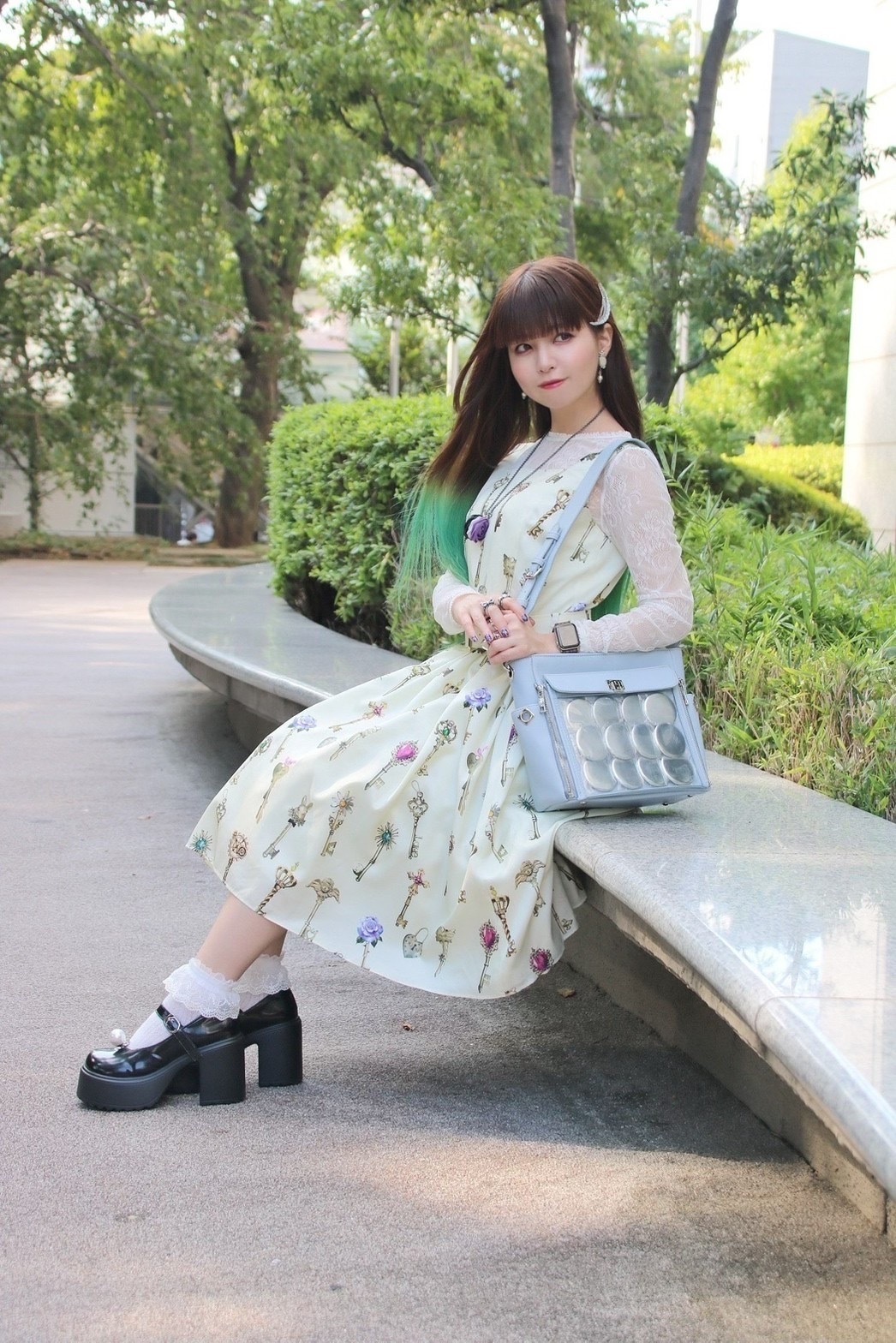 【再受注】春奈るな×リアレア コラボスクエア型ショルダーバッグ